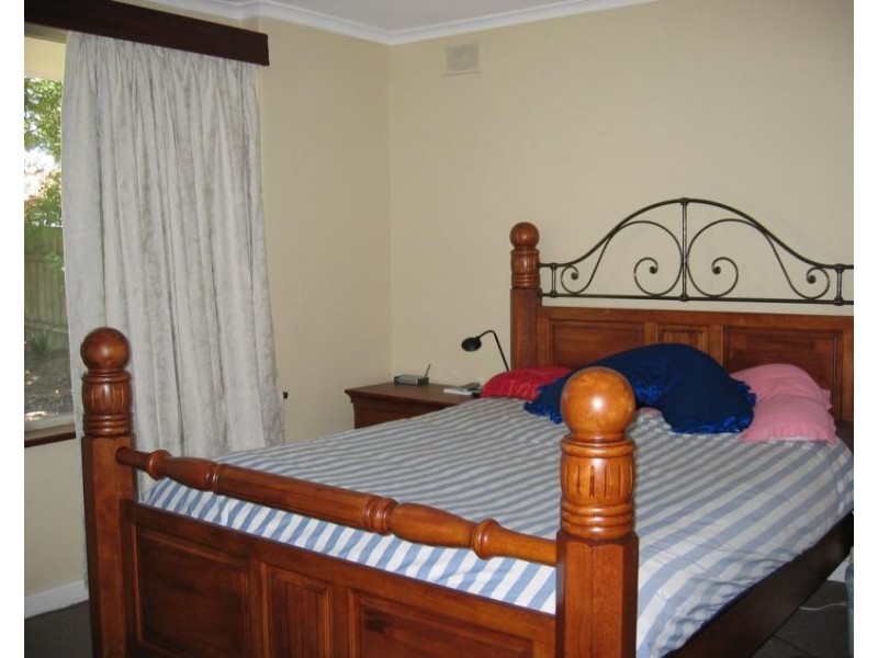 16 Barns Avenue, Highbury SA 5089