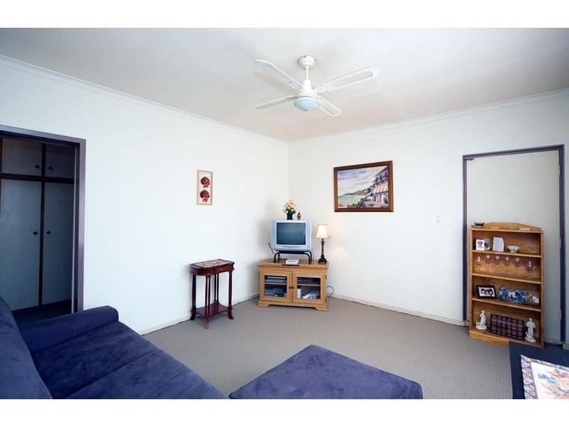 Unit 8/18 Montrose Avenue, Seaton SA 5023