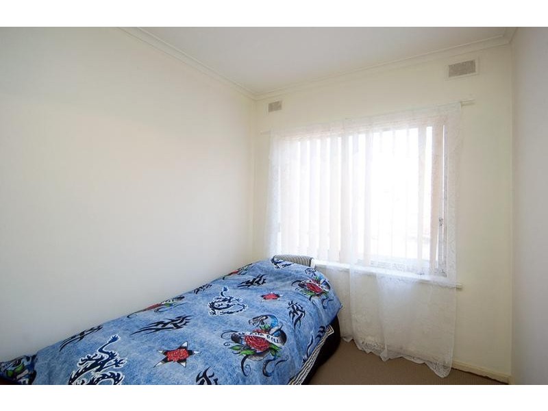 Unit 8/18 Montrose Avenue, Seaton SA 5023