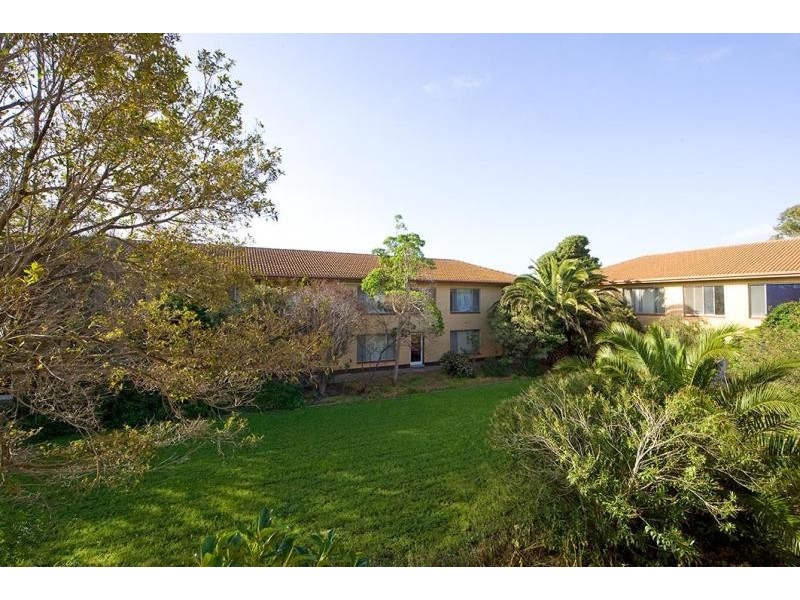 Unit 8/18 Montrose Avenue, Seaton SA 5023