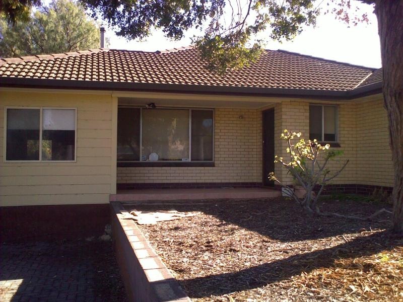 16 Fryer Street, Hallett Cove SA 5158