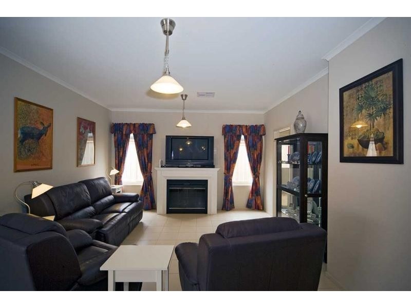 10 Wilkinson Court, Mclaren Flat SA 5171