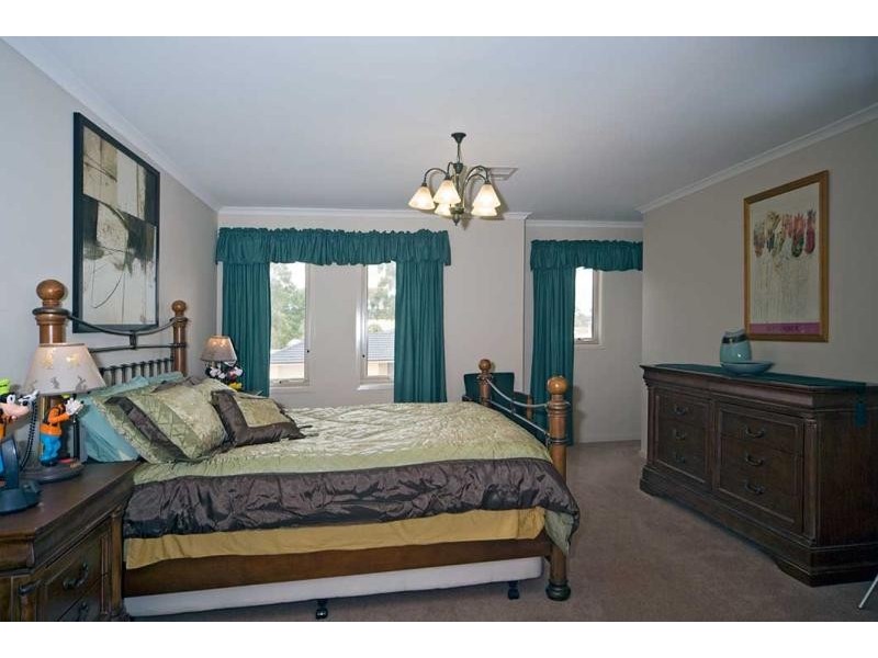 10 Wilkinson Court, Mclaren Flat SA 5171