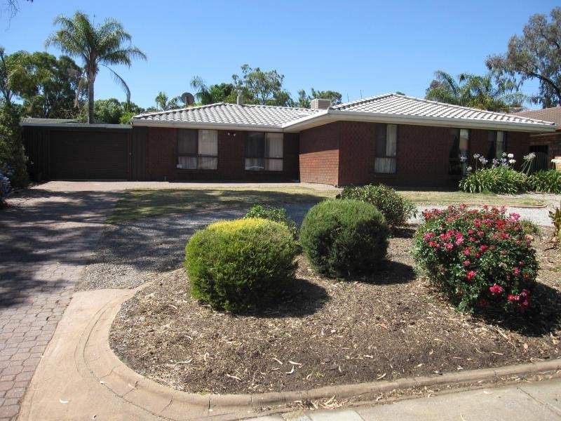 51 Sunnymeade Drive, Aberfoyle Park SA 5159