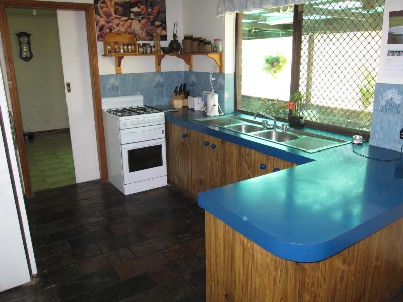 51 Sunnymeade Drive, Aberfoyle Park SA 5159