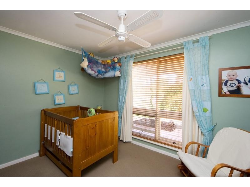 25 Alison Drive, Happy Valley SA 5159