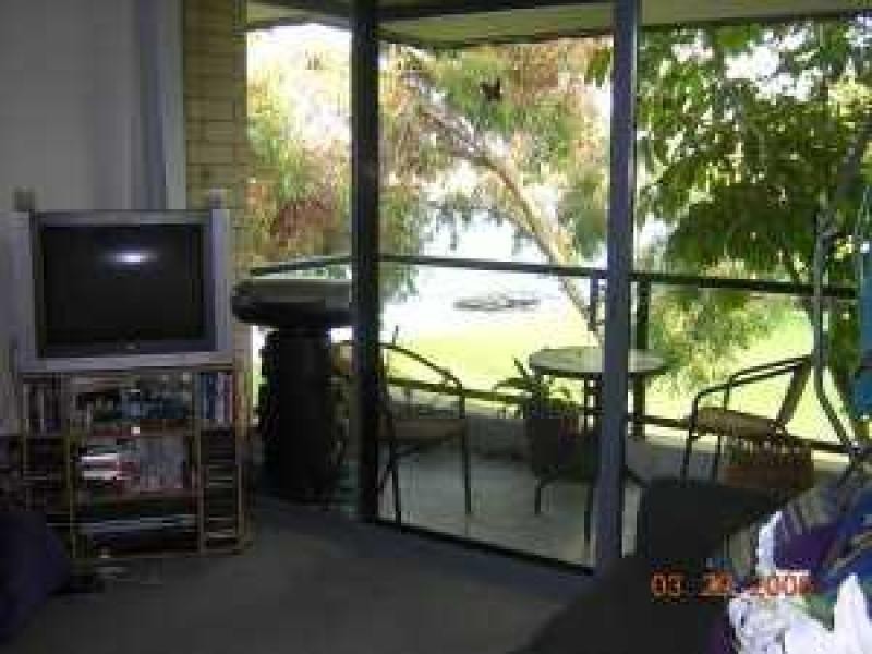 Unit 16/70 Military Road, Tennyson SA 5022