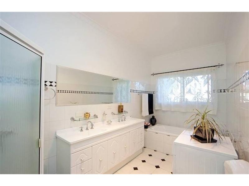 26 Gowrie Ave, Glengowrie SA 5044