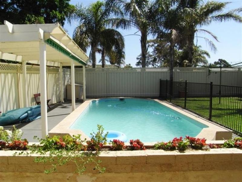 37 Alexander Ave, Morphett Vale SA 5162
