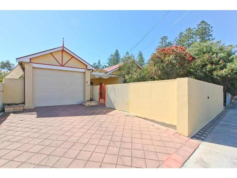 220 Military Road, Henley Beach SA 5022