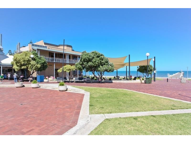 220 Military Road, Henley Beach SA 5022