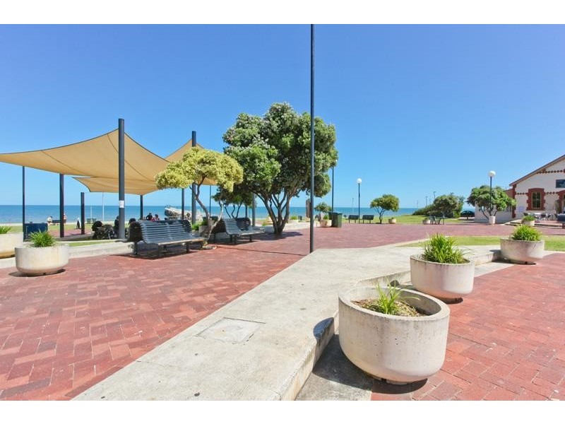 220 Military Road, Henley Beach SA 5022