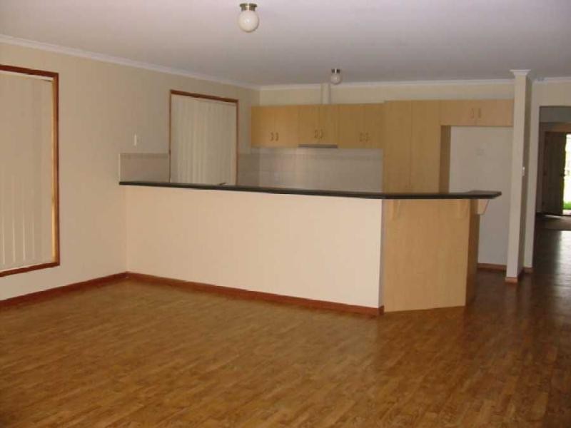 154 Grand Boulevard, Seaford Rise SA 5169