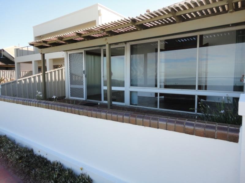 63 Esplanade, Henley Beach South SA 5022