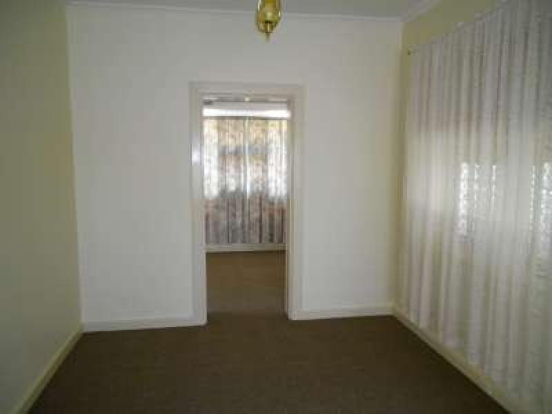 9 Ena Avenue, Croydon Park SA 5008