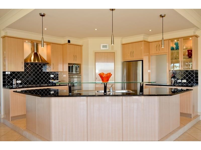 35 Cormorant Drive, Hallett Cove SA 5158