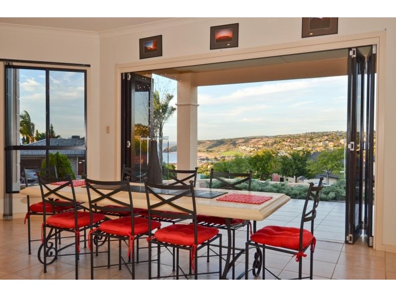 35 Cormorant Drive, Hallett Cove SA 5158