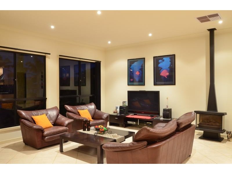 35 Cormorant Drive, Hallett Cove SA 5158