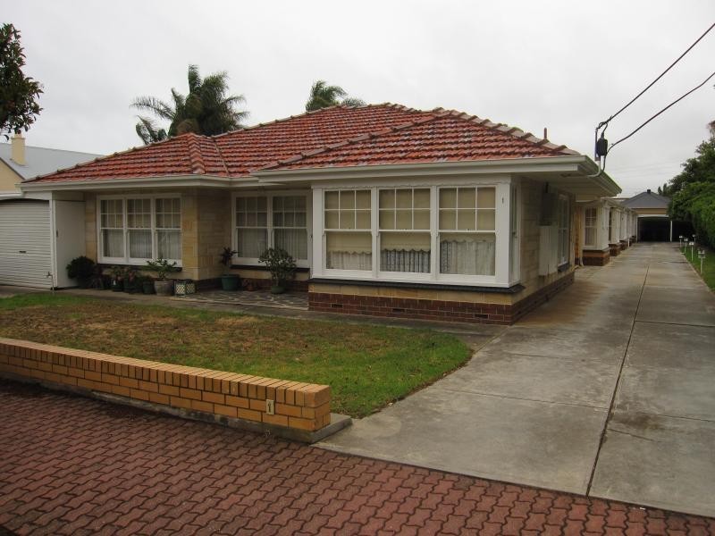 Unit 1/1 Giles Avenue, Glenelg SA 5045