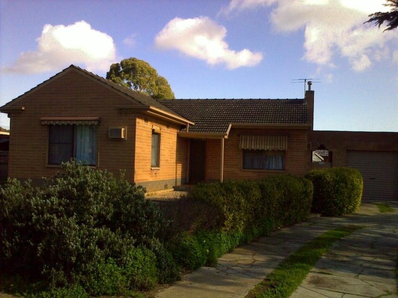 5 Stroma Road, Marion SA 5043