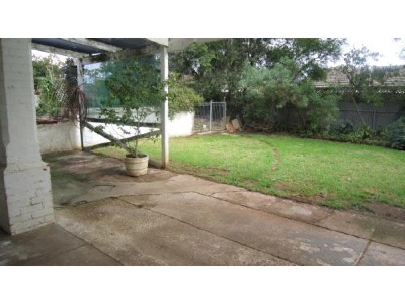 4A Botanic Grove, Campbelltown SA 5074