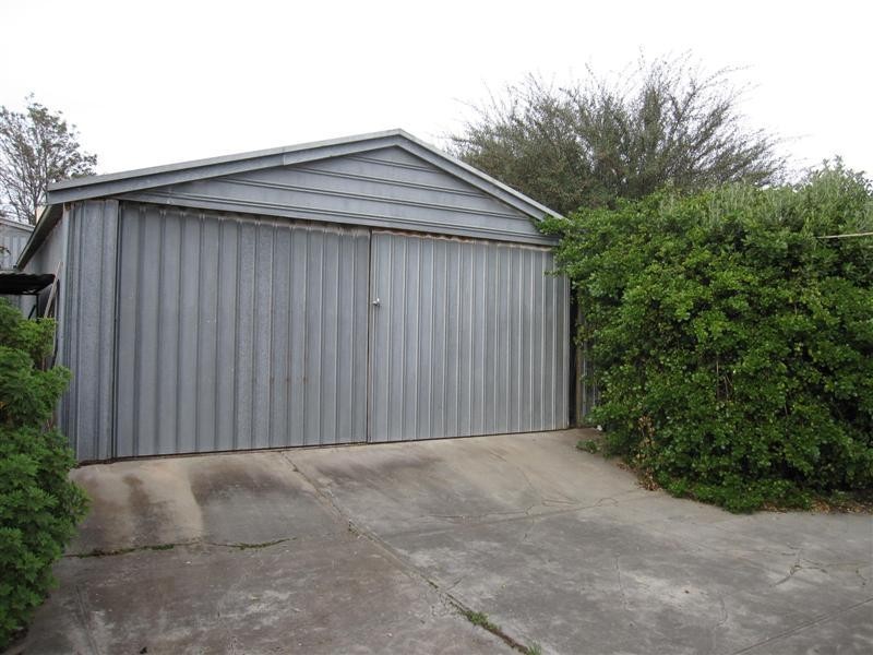 24 Sismey Rd, Christies Beach SA 5165