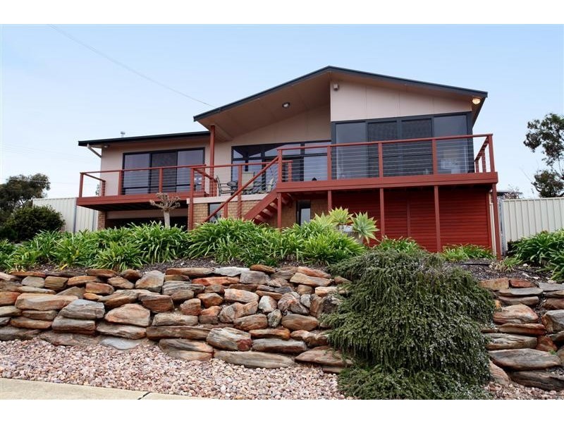 5 Keith Crescent, Marino SA 5049