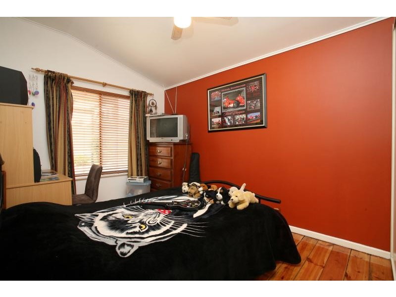 5 Keith Crescent, Marino SA 5049