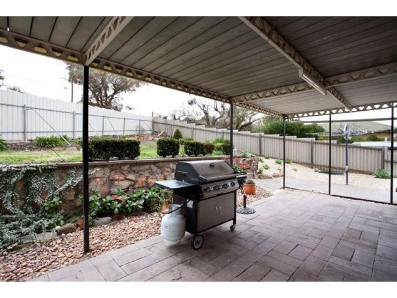 5 Keith Crescent, Marino SA 5049