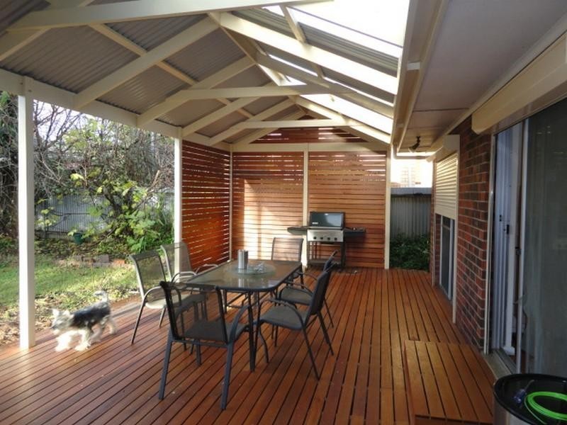 9 Mandalay Drive, Happy Valley SA 5159