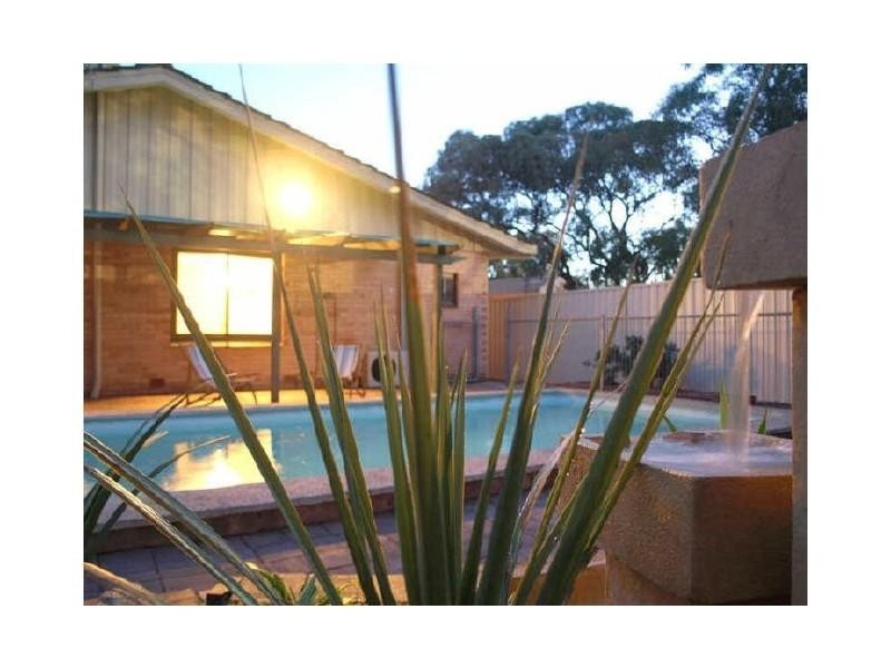 11a Creighton Avenue, Morphett Vale SA 5162