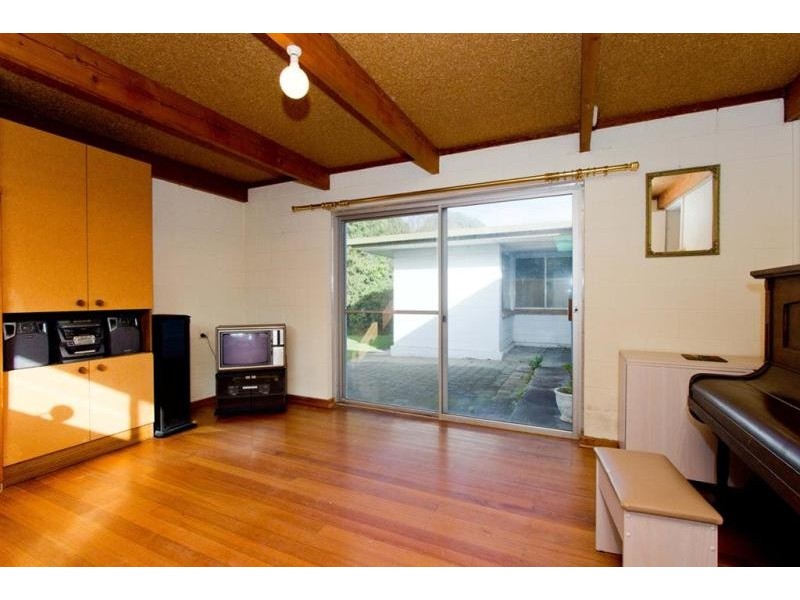 15 Vinall Street, Dover Gardens SA 5048