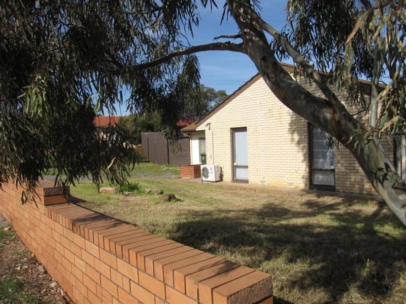 1 Scottsglade Road, Christie Downs SA 5164