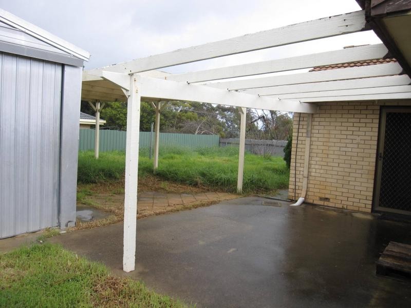 1 Scottsglade Road, Christie Downs SA 5164