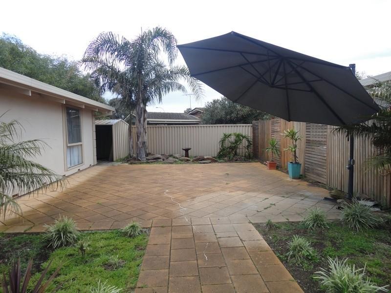 5 Karumba Place, West Lakes Shore SA 5020
