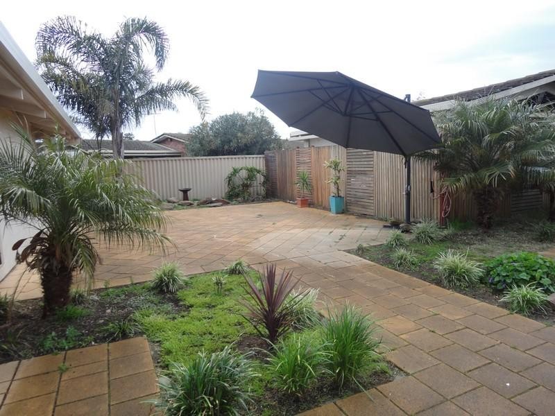 5 Karumba Place, West Lakes Shore SA 5020
