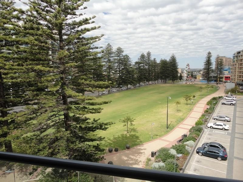 Apartment 40/1-3 Chappell Drive, Glenelg SA 5045