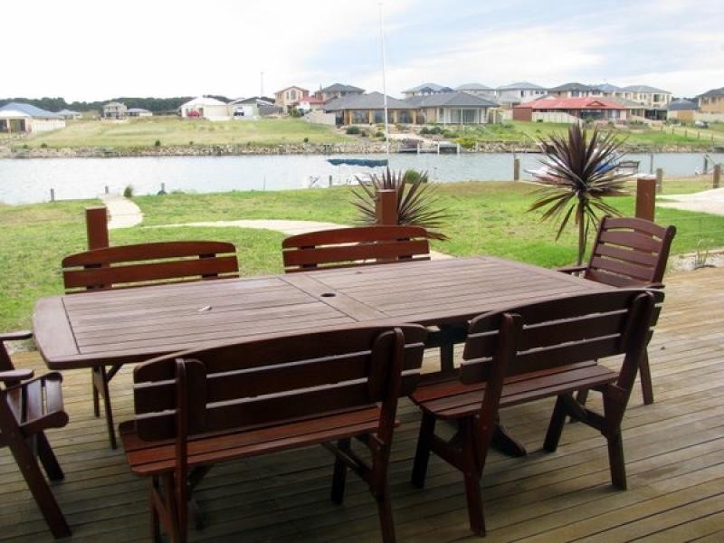 32 Wentworth Parade, Hindmarsh Island SA 5214