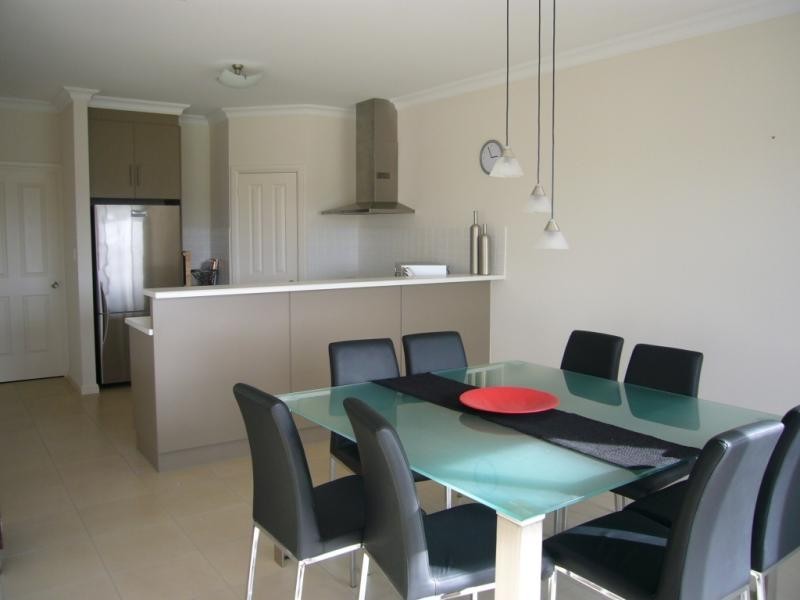 32 Wentworth Parade, Hindmarsh Island SA 5214