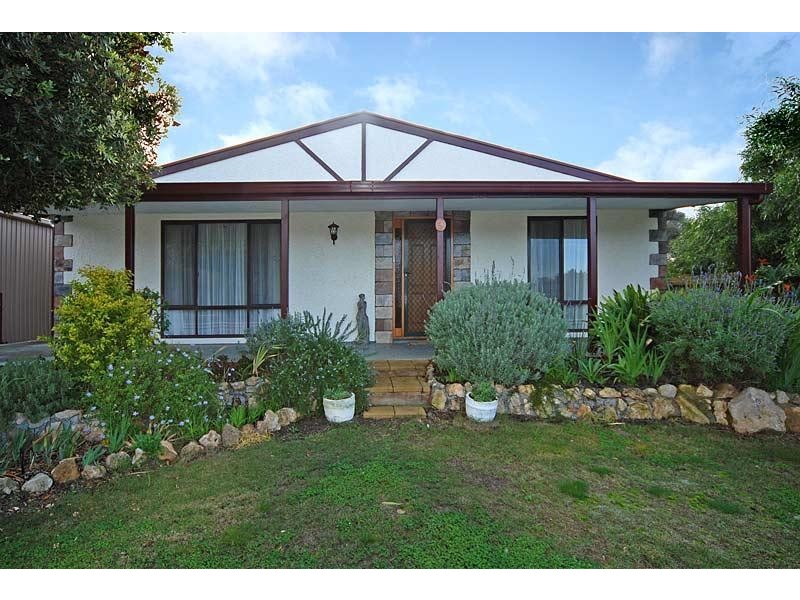9 ESTICK STREET, Goolwa Beach SA 5214