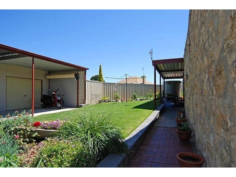 8 Hutchinson Street, Goolwa SA 5214