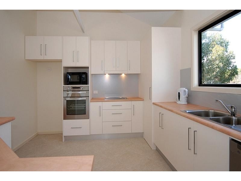 6 Jolly Street, Hindmarsh Island SA 5214