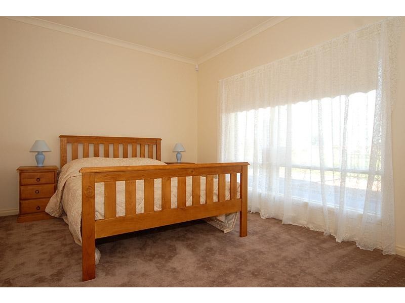 12 A Billabong Road, Goolwa South SA 5214