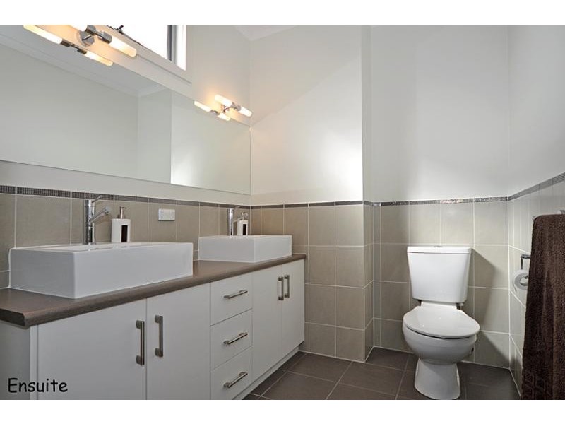 6 Bristowsmith Ave, Goolwa South SA 5214