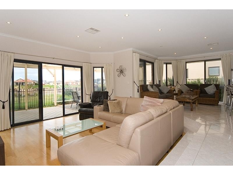 64 Providence Place, Hindmarsh Island SA 5214