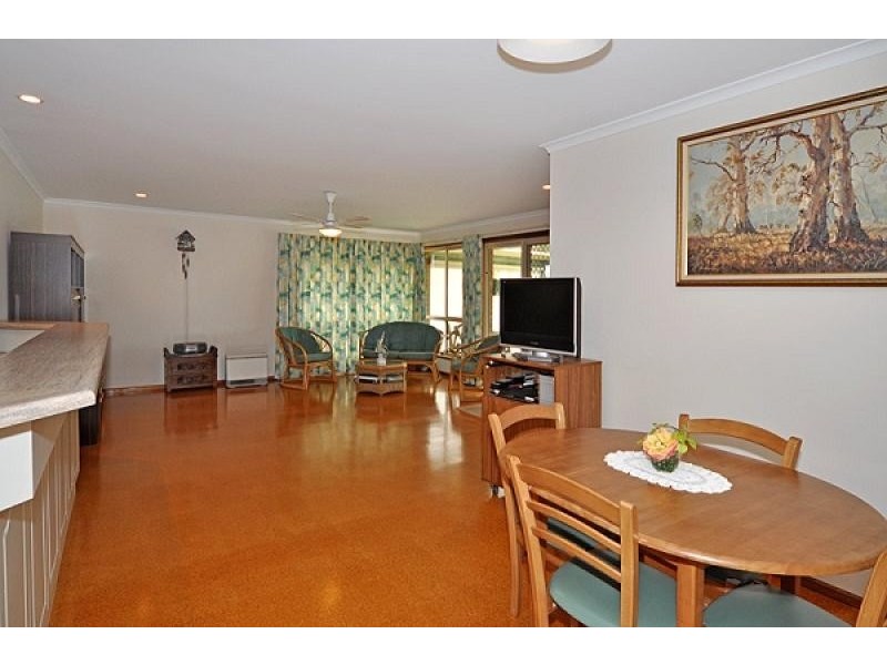 57 Arcadia Avenue, Hindmarsh Island SA 5214