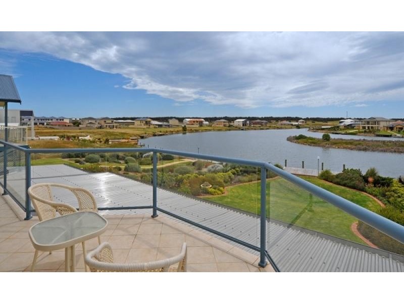 10 Arcadia Avenue, Hindmarsh Island SA 5214