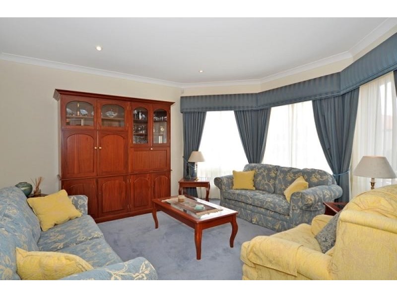 10 Arcadia Avenue, Hindmarsh Island SA 5214