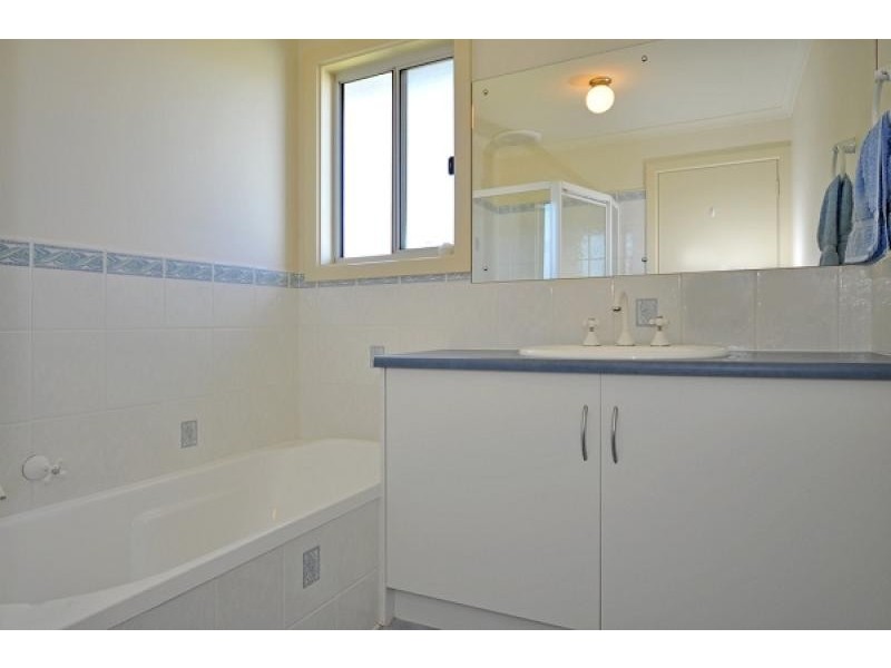 44 Sidney Parade, Hindmarsh Island SA 5214