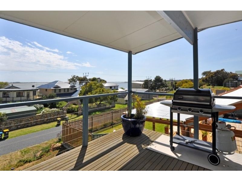 44 Sidney Parade, Hindmarsh Island SA 5214